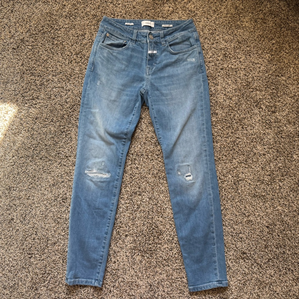 Closed Light Wash Distressed Skinny Jeans